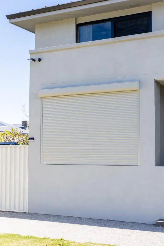 083A4120 Exploring the Variety of Roller Shutters: Materials, Styles, and Colours 1